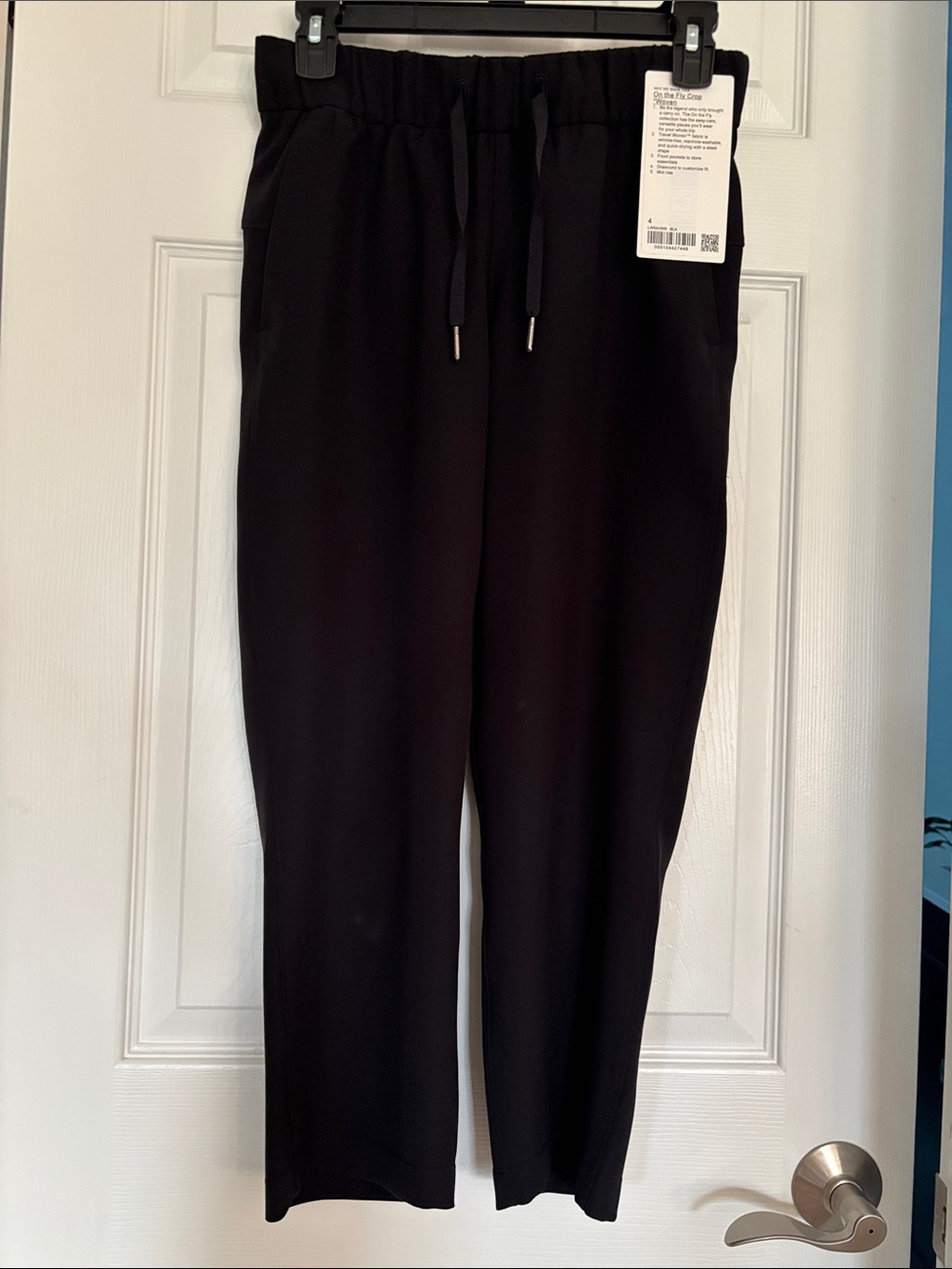 lululemon on the fly black crop